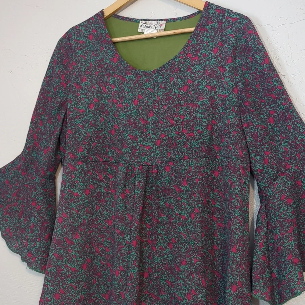 LadyNoiz Colorful Funky Artsy Retro MCM Floral Boho Hippie Bell Sleeve Tunic Top - Picture 5 of 7